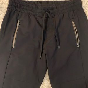 Athleta ankle length jogger - black. Size S